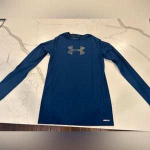 Under armor YXL sport top or swim top